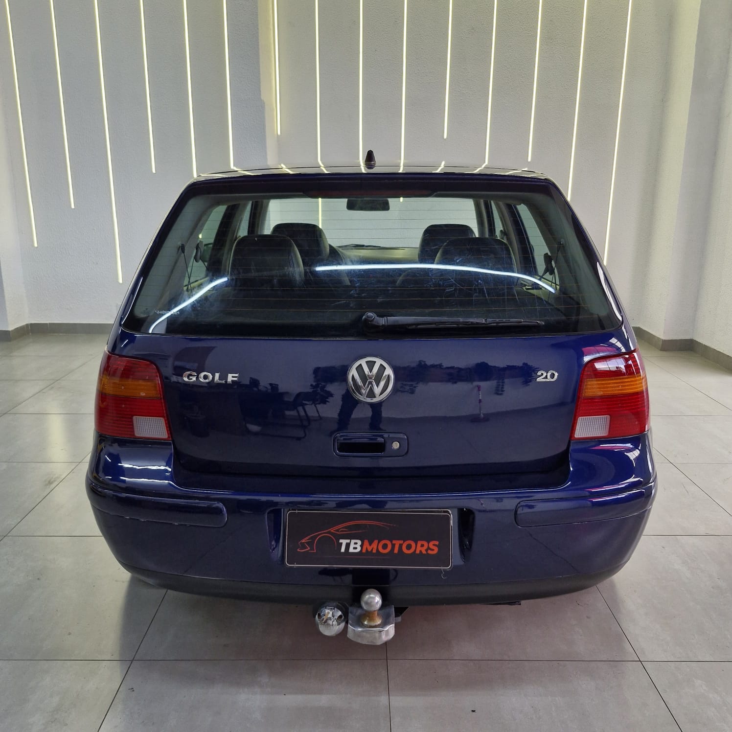 022ce22c-9662-4b6c-b0f8-f451a13ffbd7