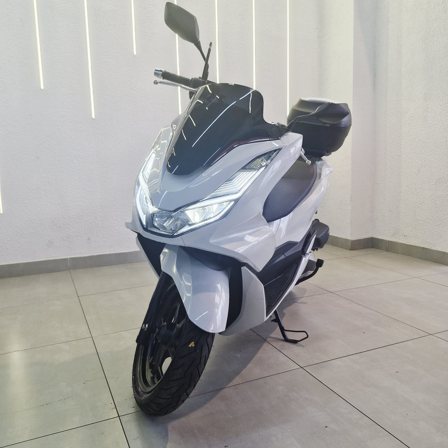 048d3d41-a497-4446-b4f0-56c9c04bd230