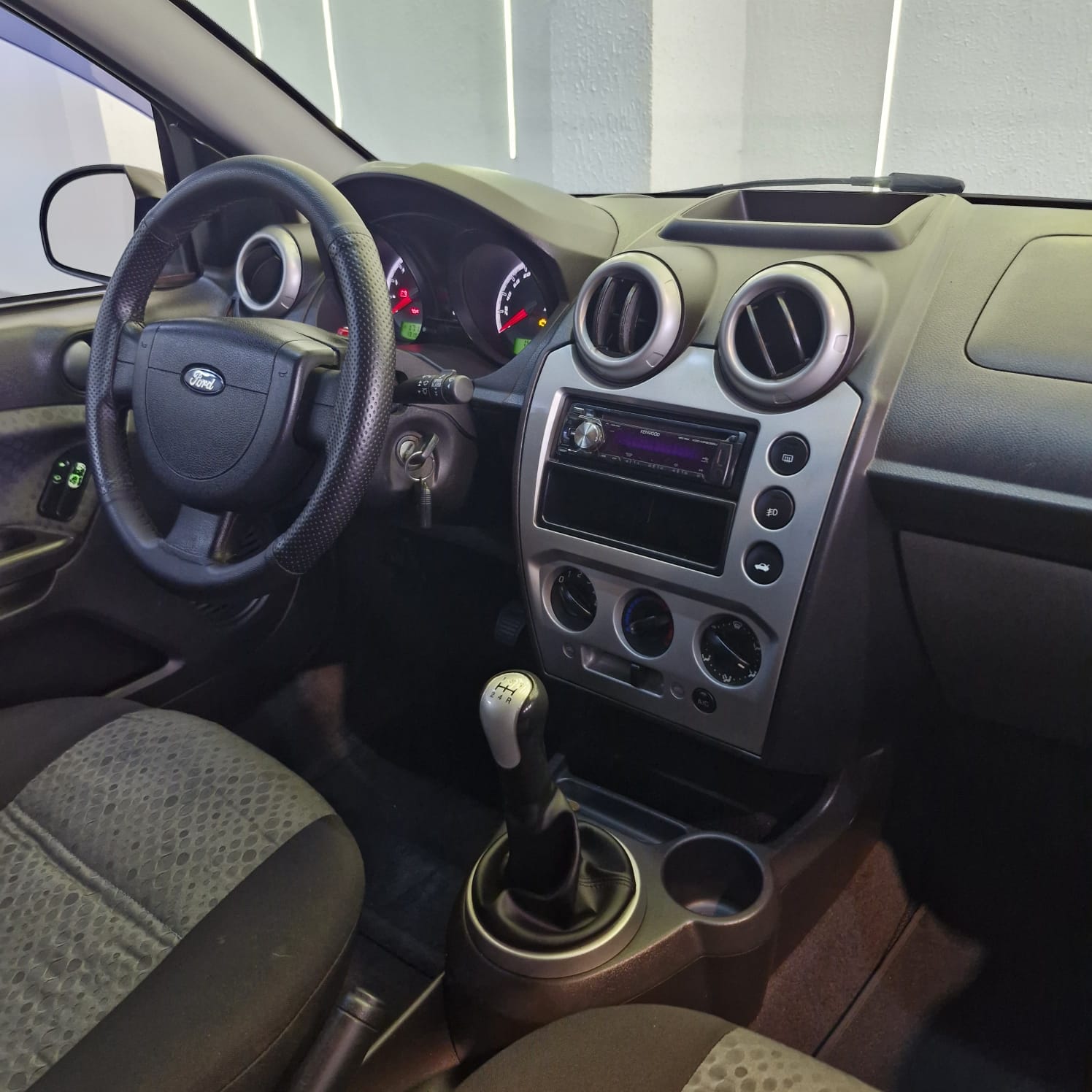 d4224258-32e9-4c82-a6ee-a413a796e1f3