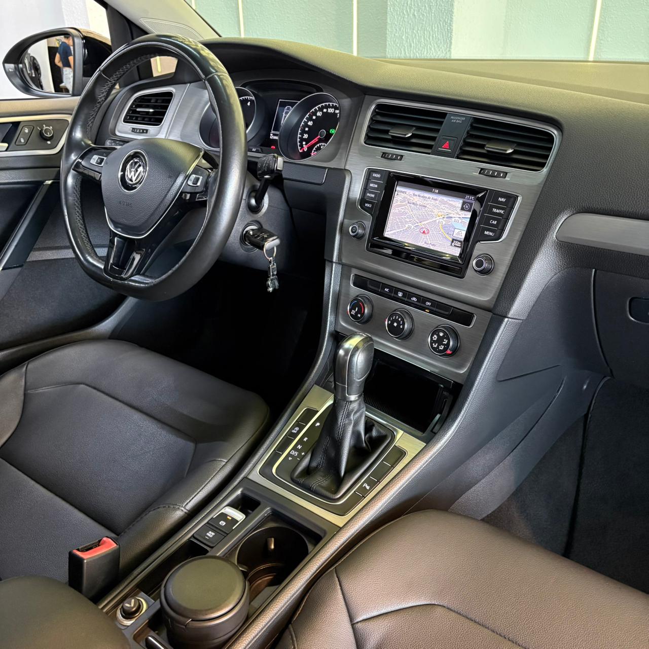 8b358f43-3575-4875-8ddb-3932e7292010