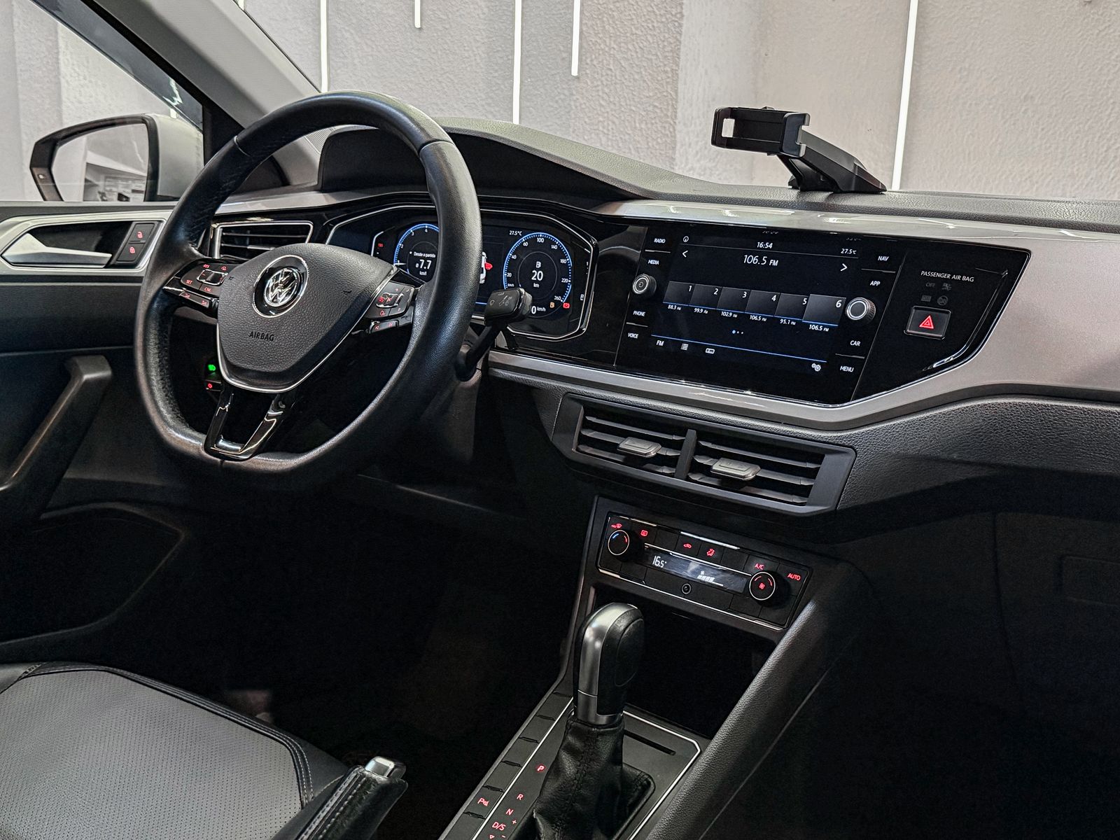 2f87e092-bac3-4eac-9bc4-d19bb2b8655f