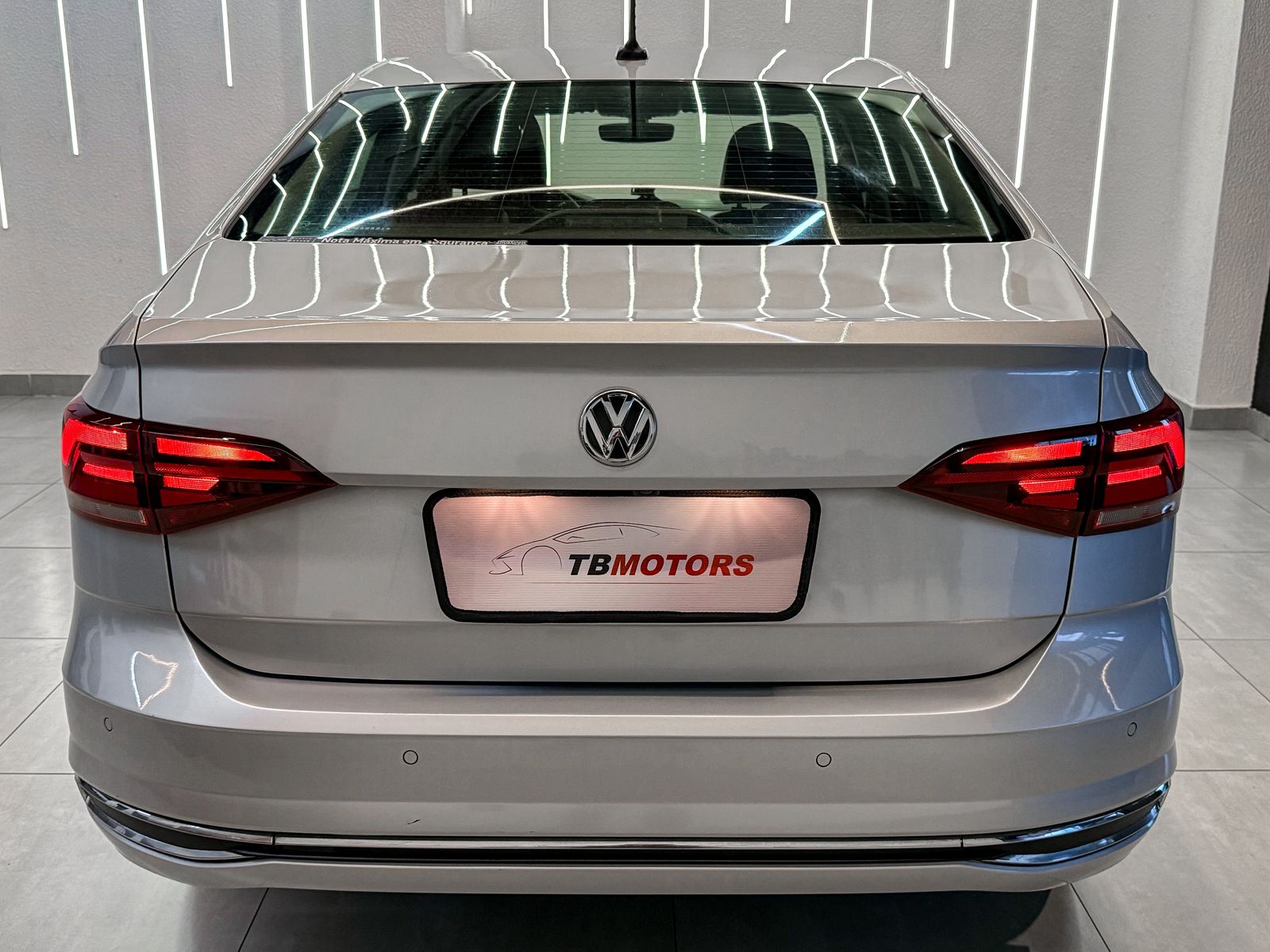 8e43390e-8e00-4773-9b15-045115be933f