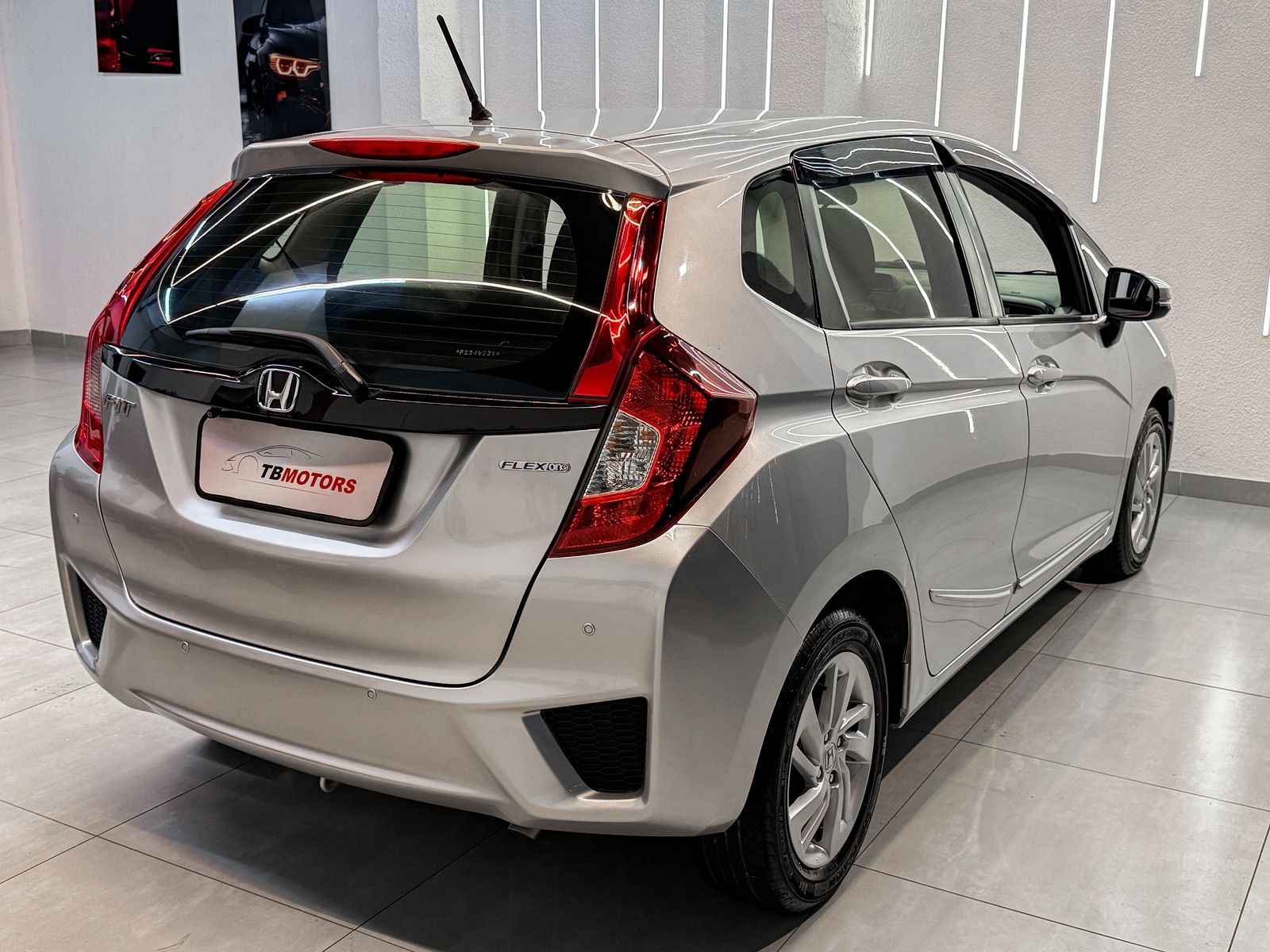 c629a298-d6fa-4f2b-9d09-e6cce3bab129